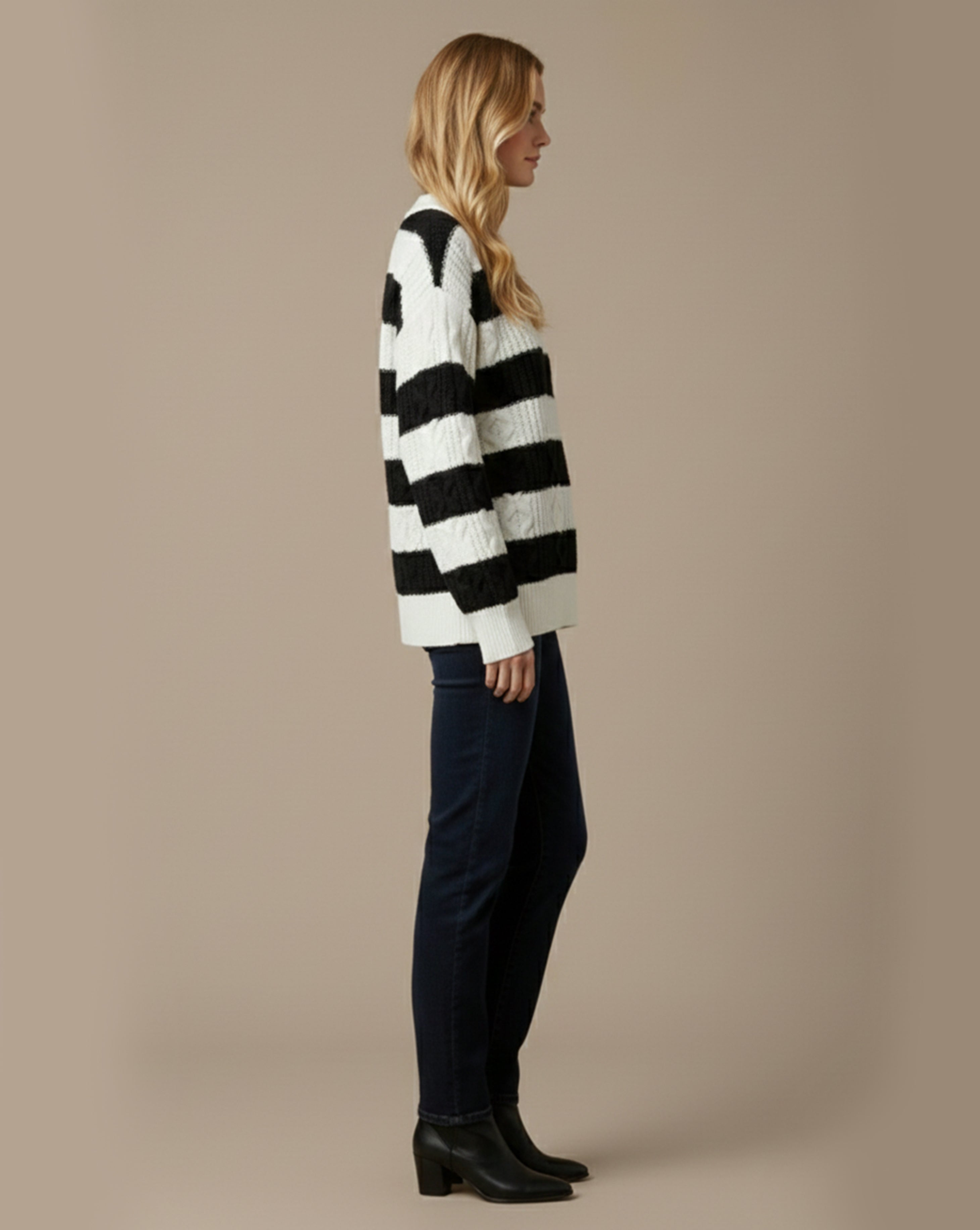 Jaya Loose Sweater
